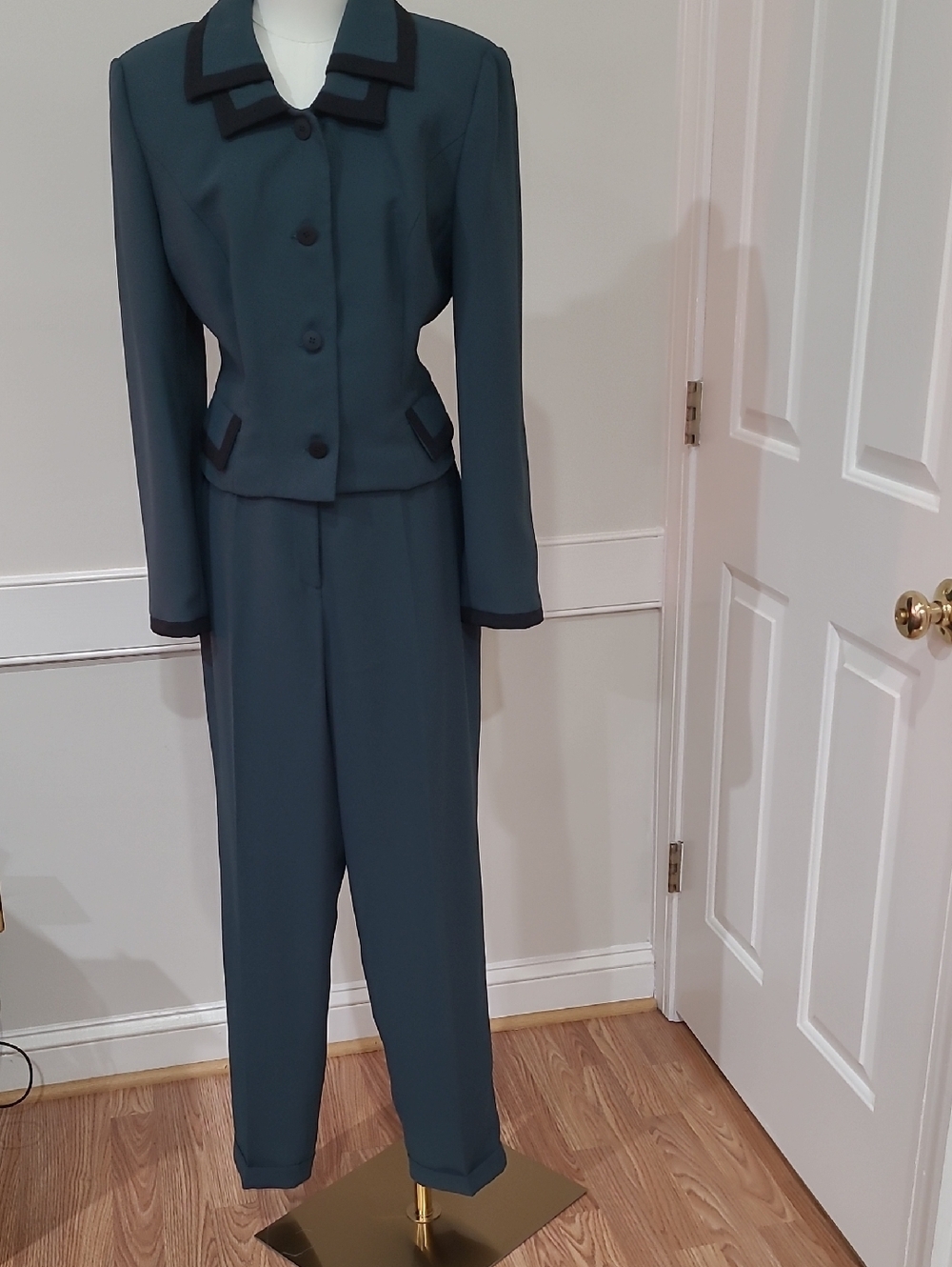 Bora Fashion Vintage Style Tailored Teal Classic Two-Piece Pant Suit - Size 12